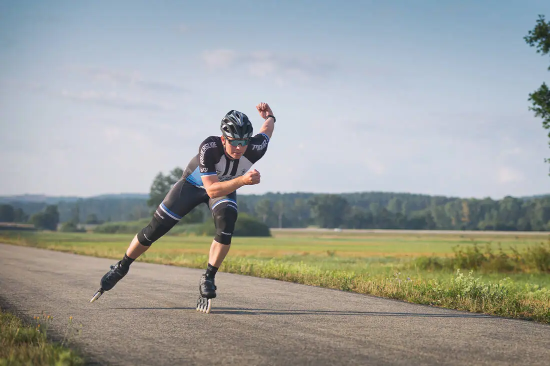 Powerslide R2 100 Inline Speed Skates | SkatePro