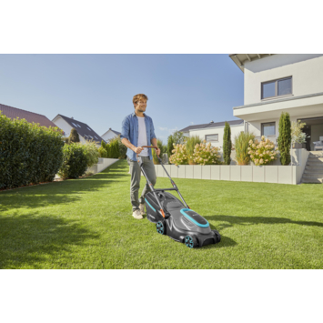 Gardena 2x18V grasmaaier Powermax P4A 37cm incl. twee 4.0Ah accu's   lader