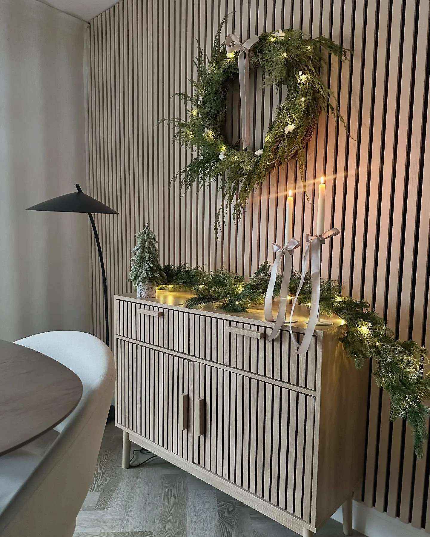 Dressoir met 2 deuren LYNWOOD Lichtbruin
