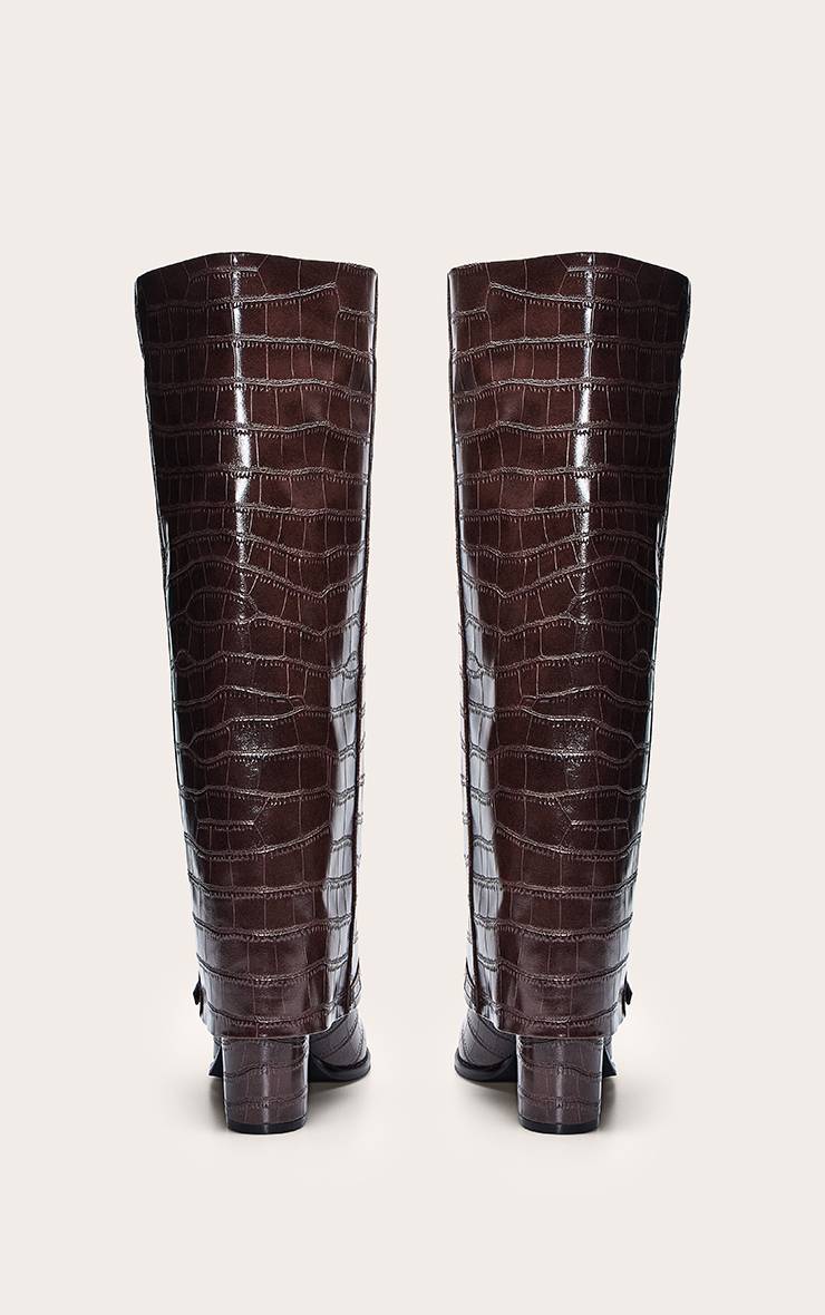Rouge Bordeaux Botte Haute Au-dessus Du Genou À Talon Bloc Avec Revers Effet Croco Grande Échelle