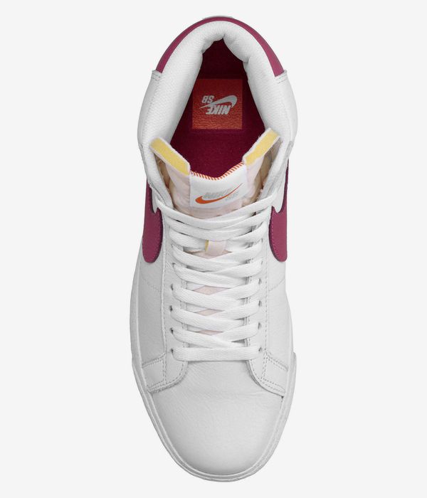 Nike SB Zoom Blazer Mid Iso Schuh (white sweet beet)