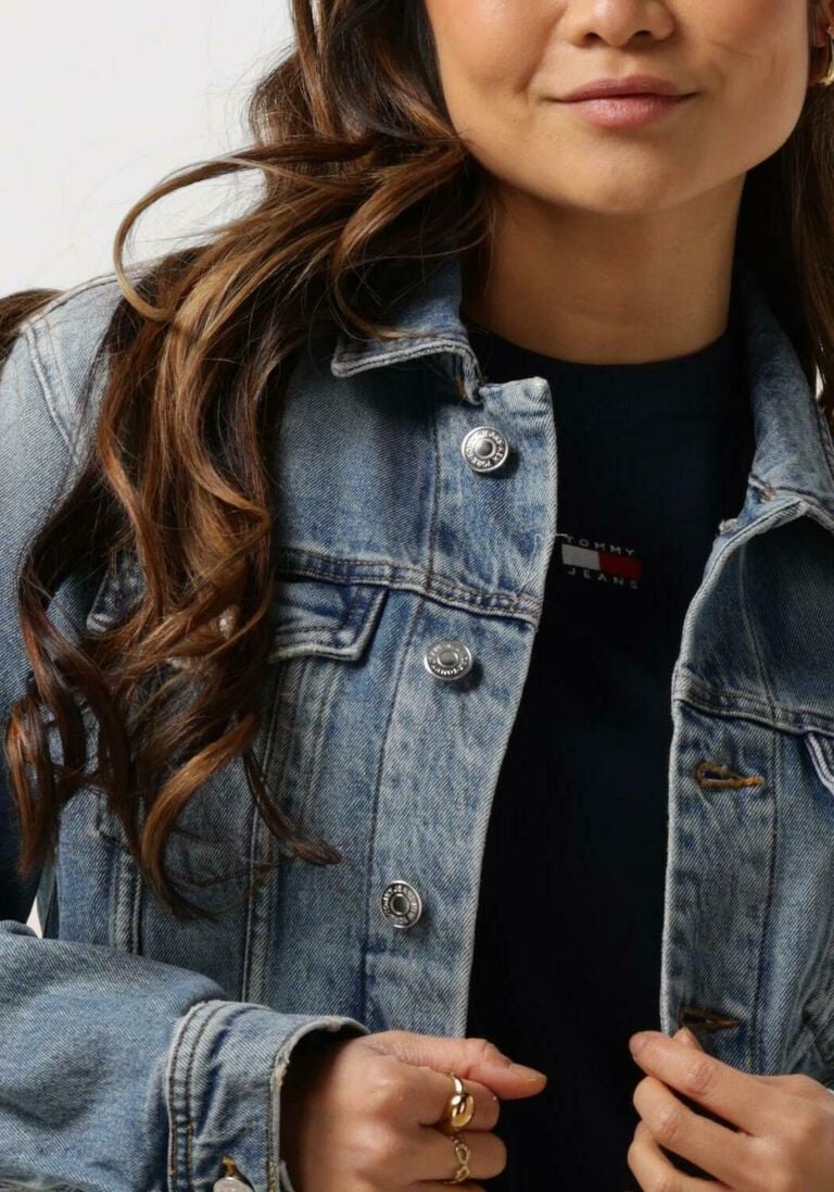 TOMMY JEANS donkerblauwe tommy jeans spijkerjas mom cls jacket ah7131