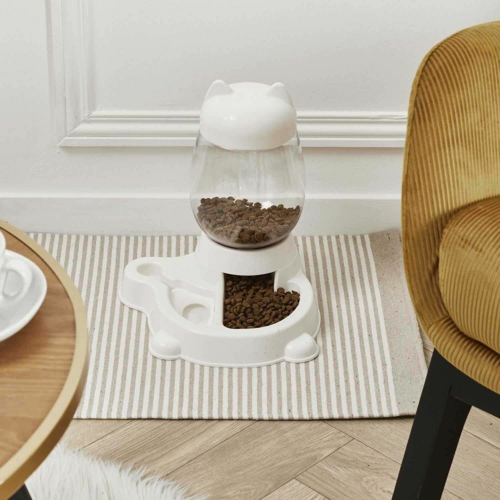 Distributeur d'eau et croquettes pour animaux