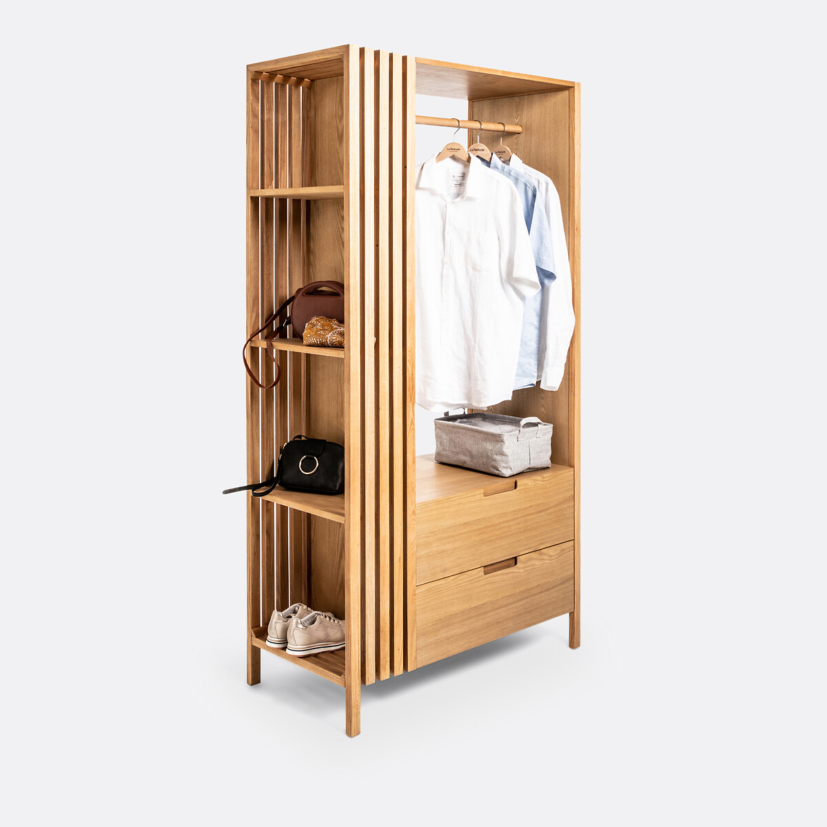 INTERIORES DO REDOUTE<br>Hangkast Theonie
