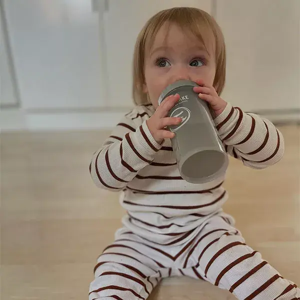 Mamadeira anticólica Twistshake para bebês, cinza pastel, +2 meses, 260ml
