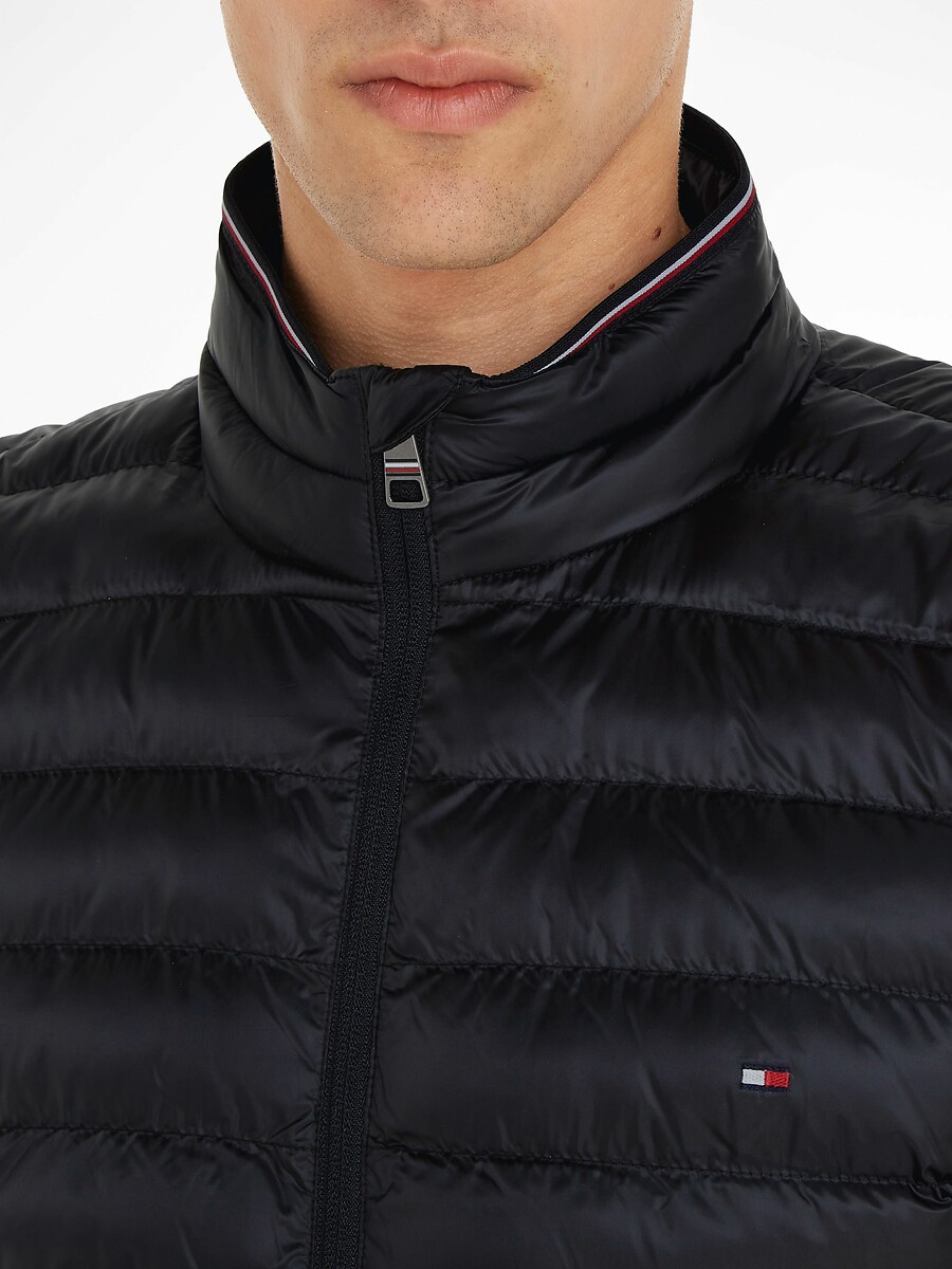 TOMMY HILFIGER<br>Colete leve