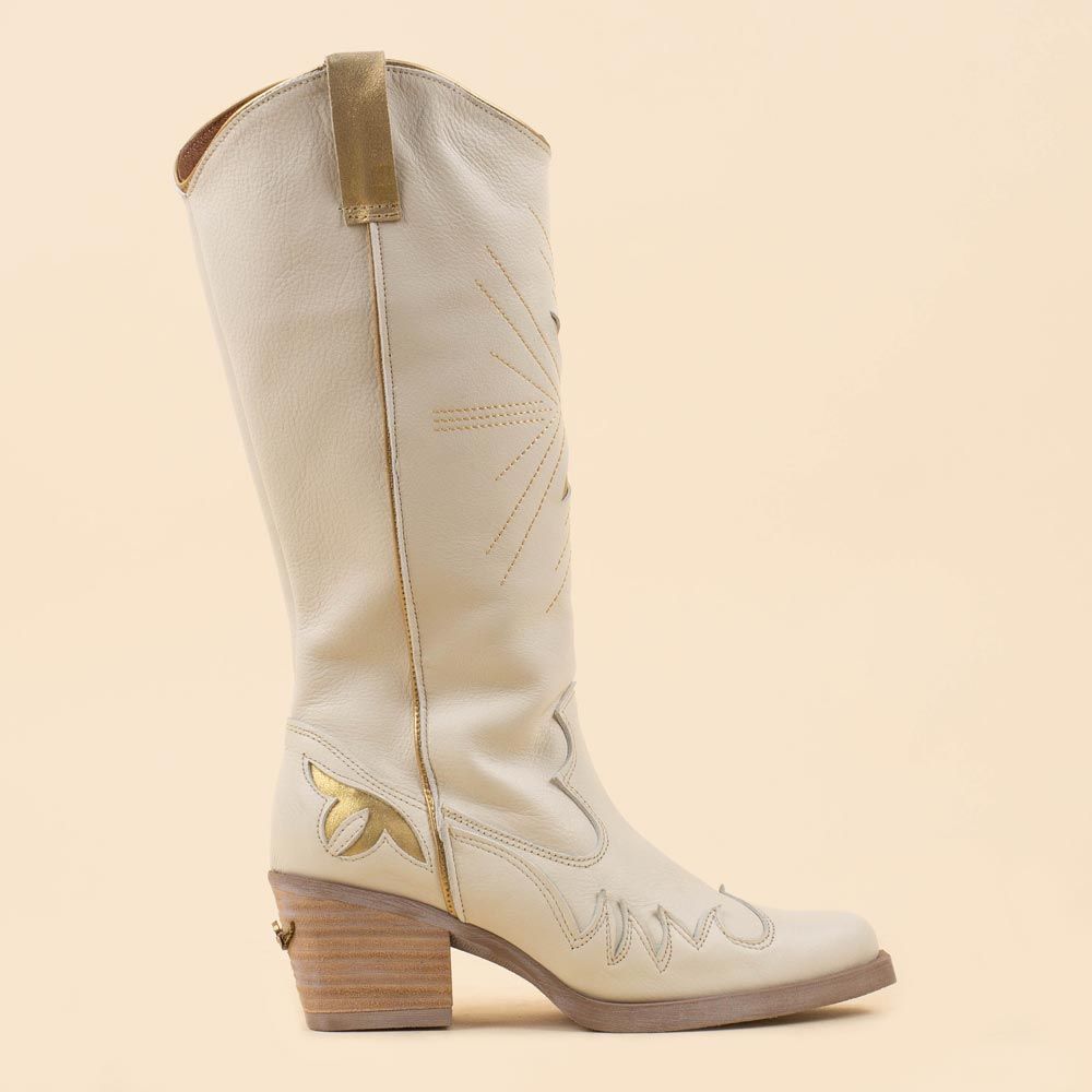 Nemonic 2382 boots offwhite