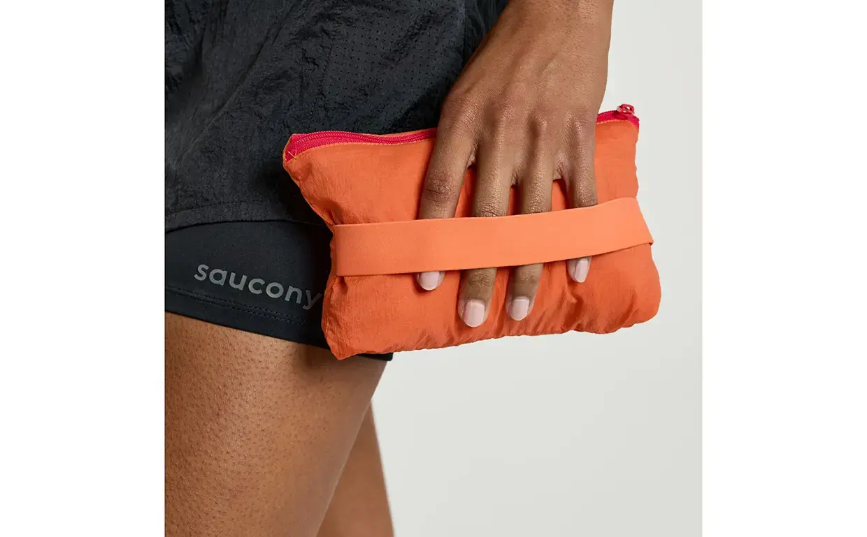 Saucony Elevate Packaway Hardloopjack Roze Dames