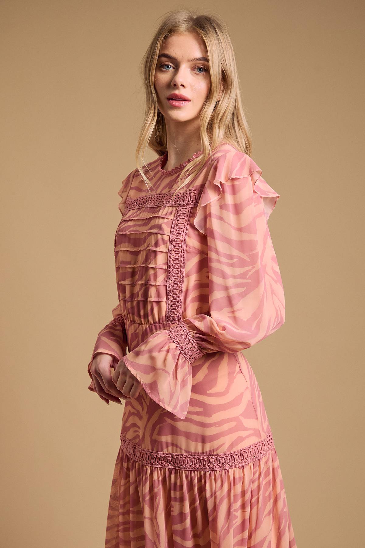 Oasis Robe Midi à Détails de Plis Pincés