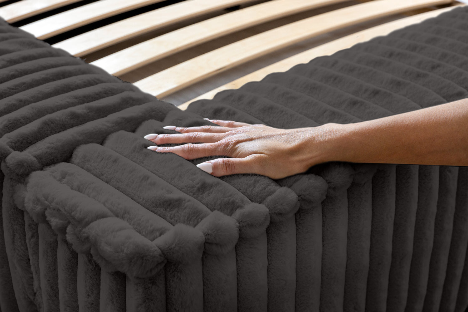 Trae Mobler Melody 160 x 200 cm Gestoffeerd Bed Donkergrijs