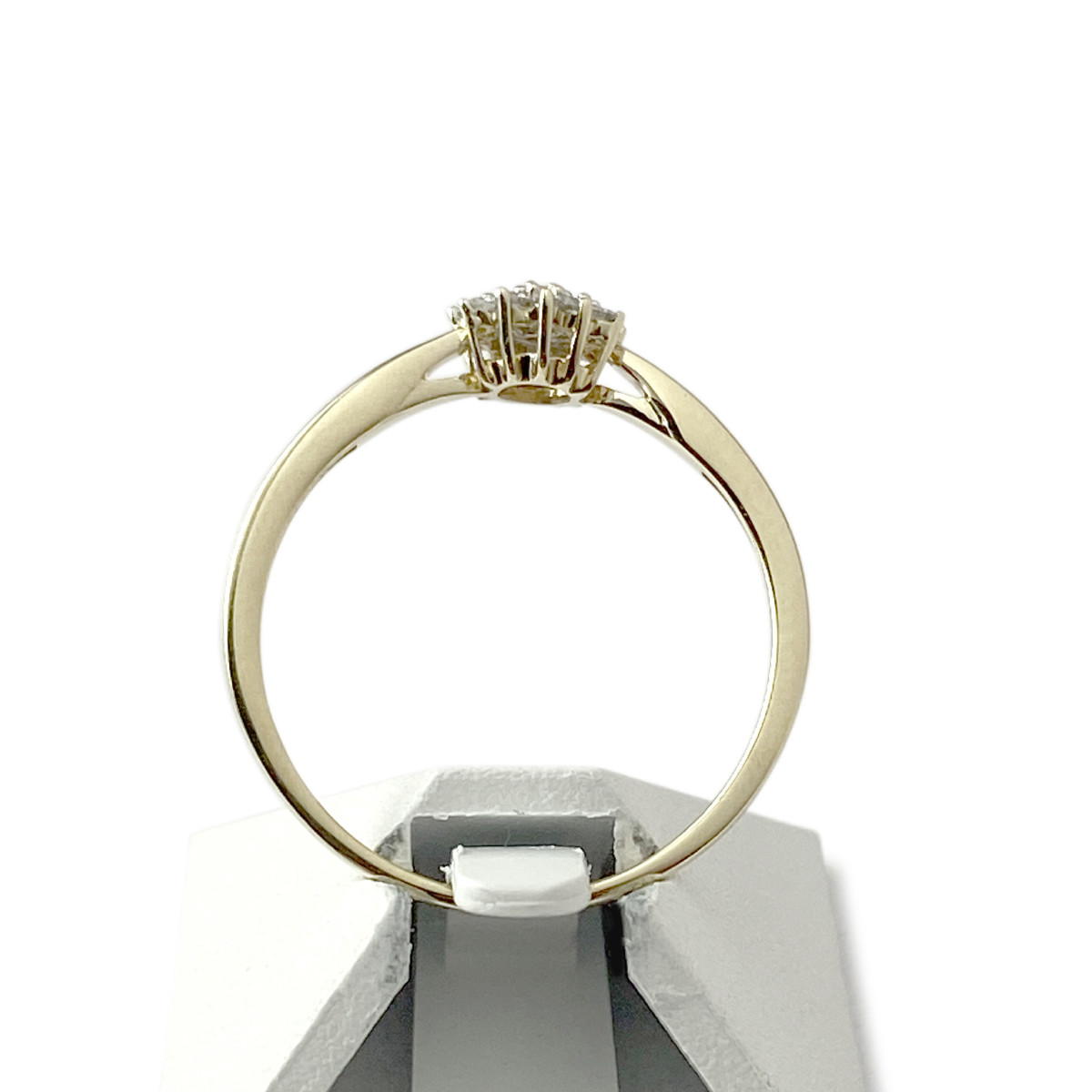 Bague d'occasion or 375 jaune fleur diamants