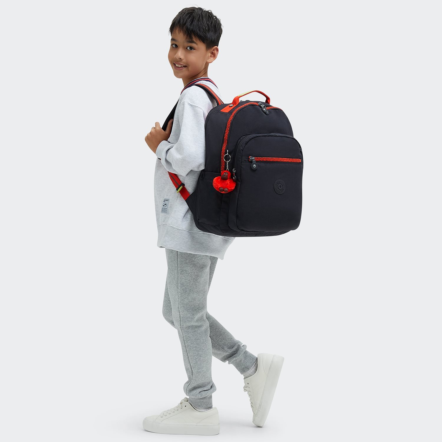 Kipling Seoul Lap iron letter fun