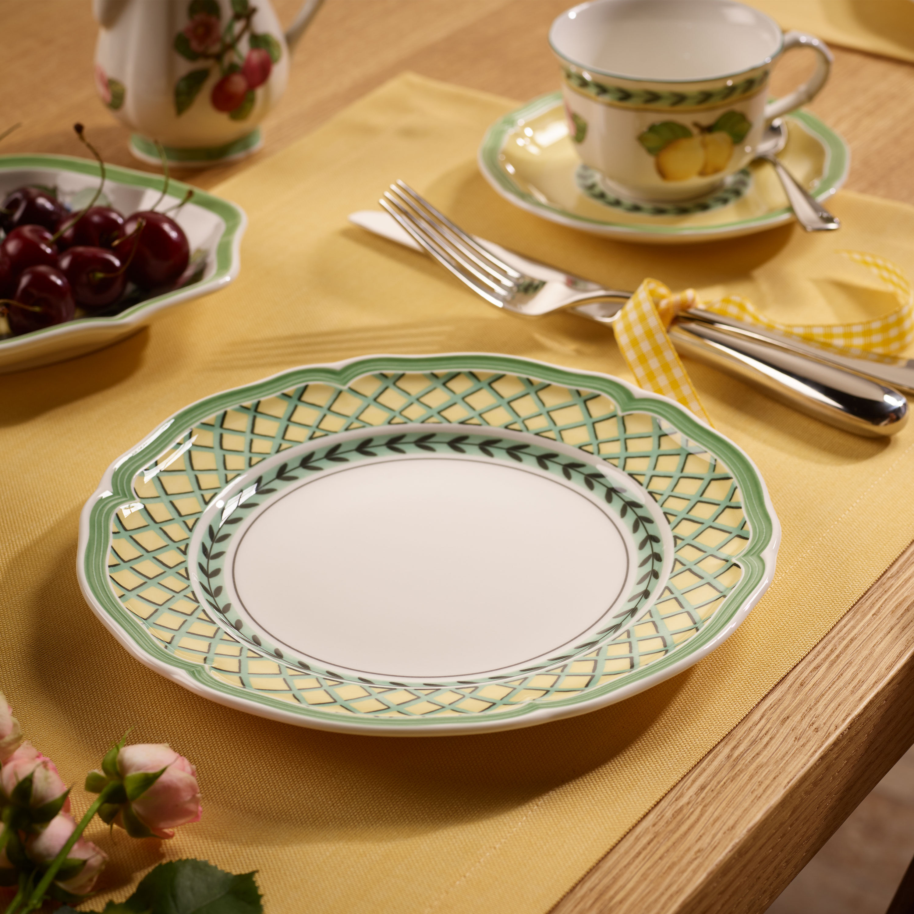 French Garden Appetizer and dessert plate Multi-colored, 8.2'', Premium Porcelain