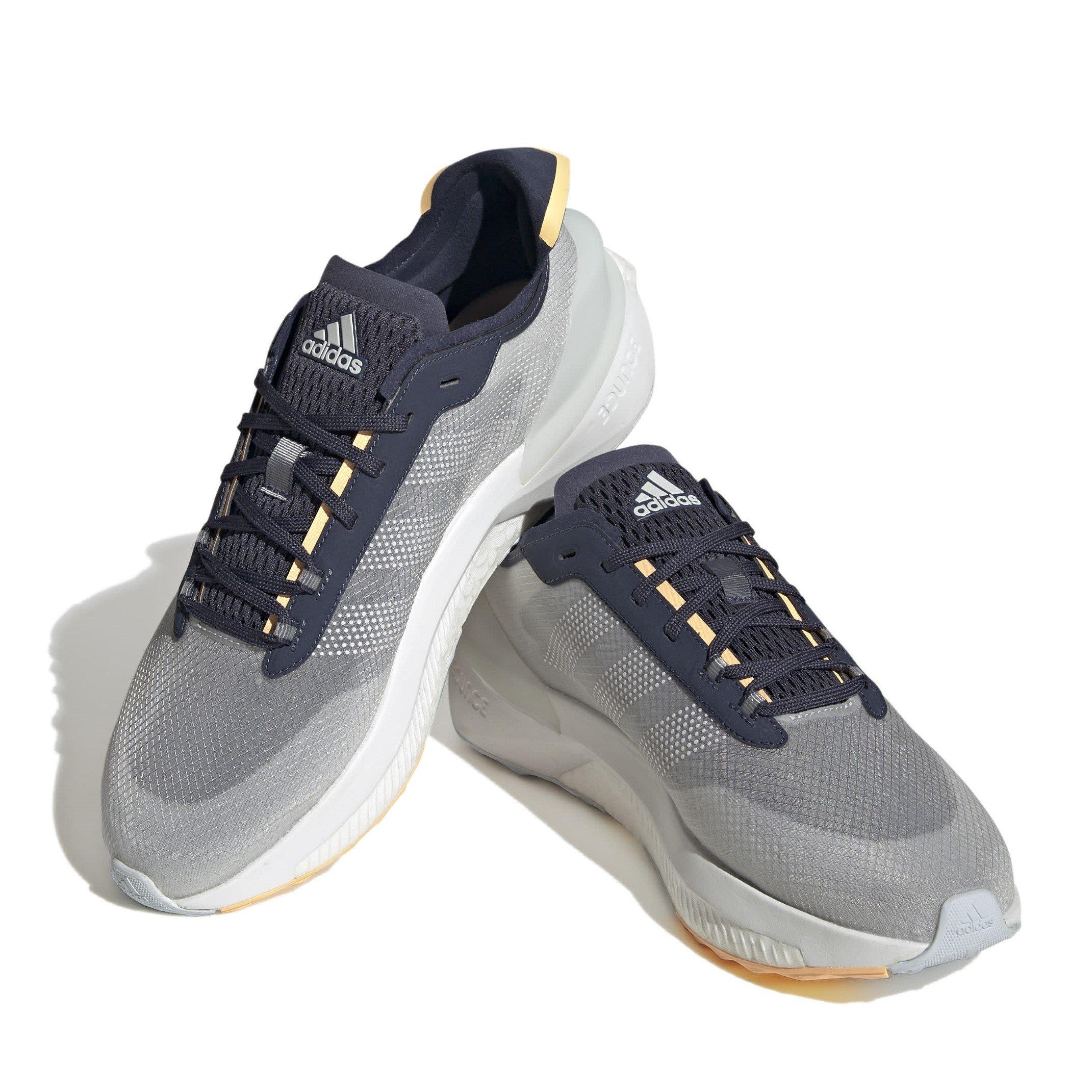 adidas Avryn Low Trainers