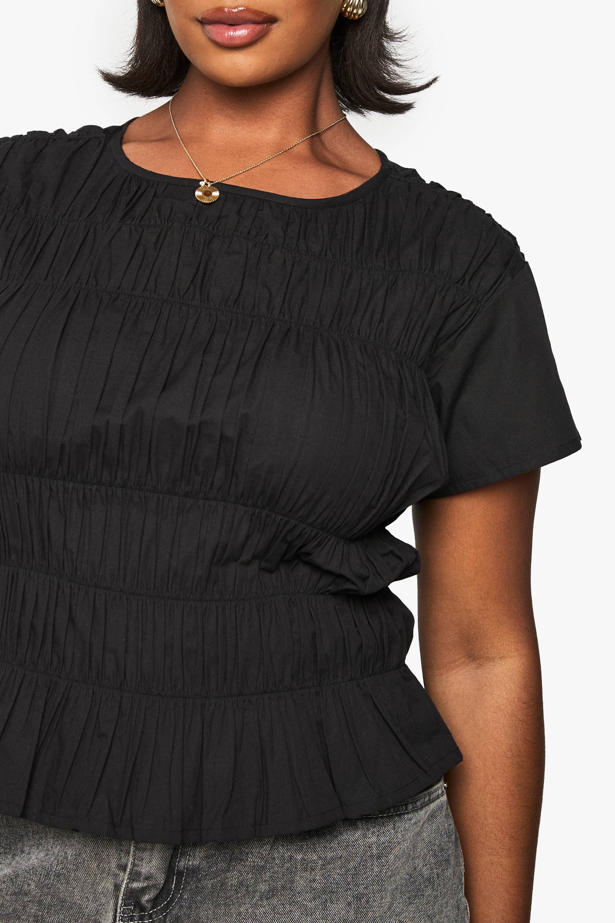 boohoo PLUS CHEMISE GRANDE TAILLE EN COTON À FRONCES ET MANCHES BOUFFANTES