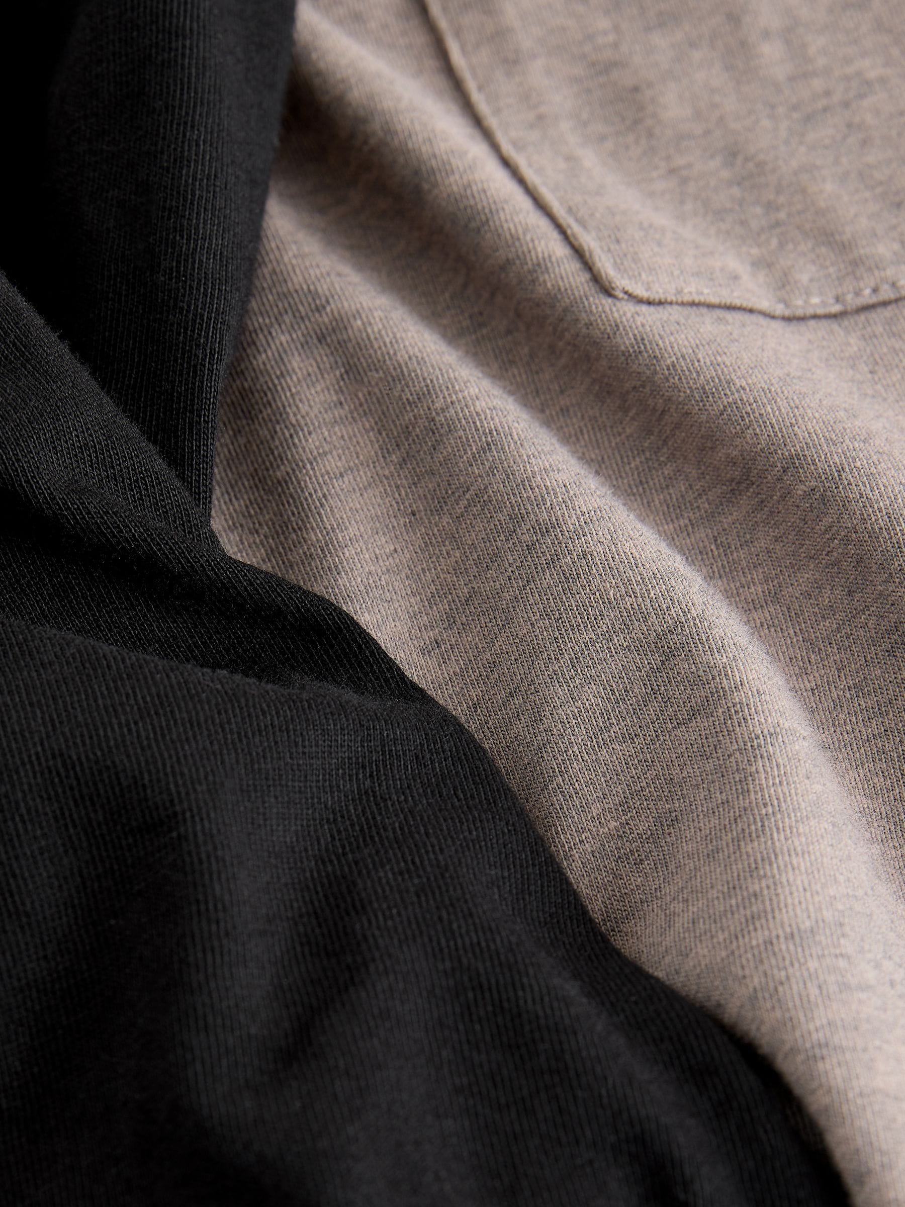 Neutraal/zwart - Jersey pyjama met korte mouwen