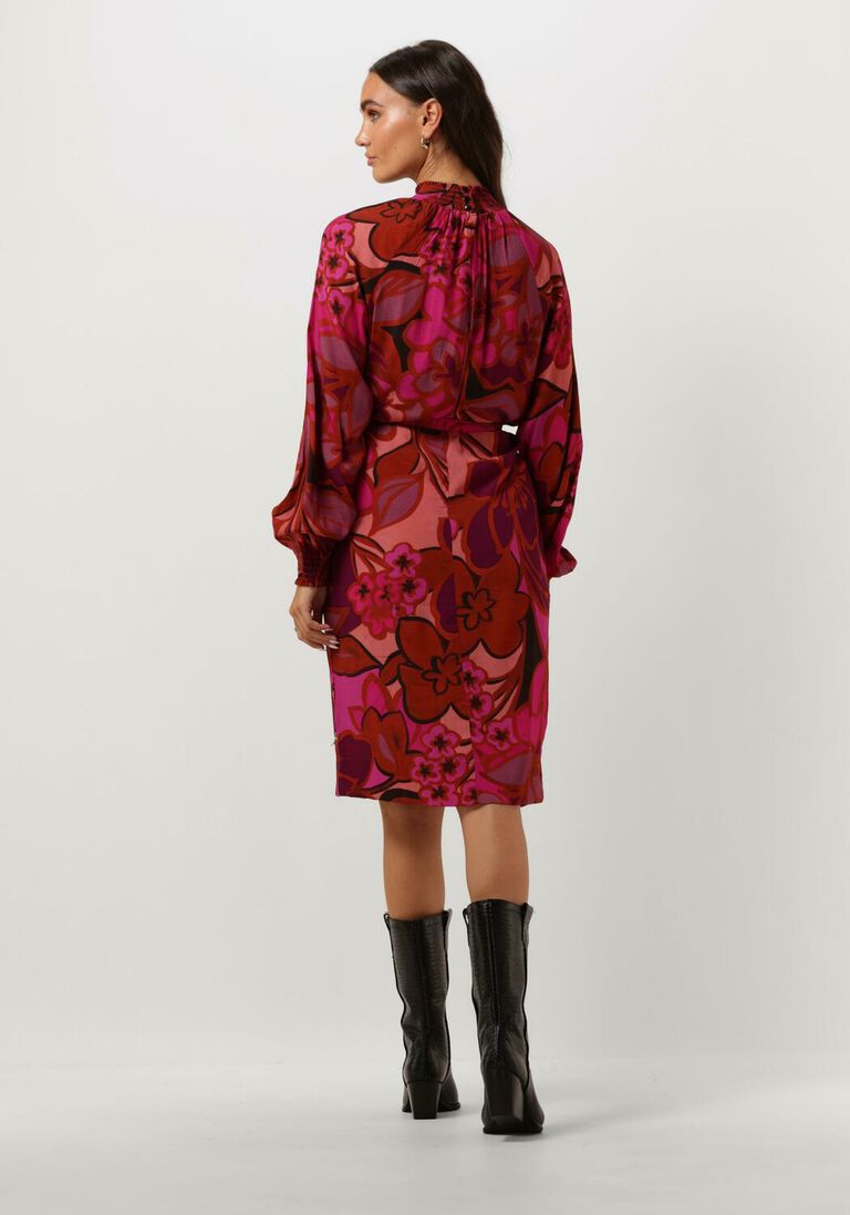 JANSEN AMSTERDAM roze jansen amsterdam mini jurk wfp598 dress print with smocked turtle neck