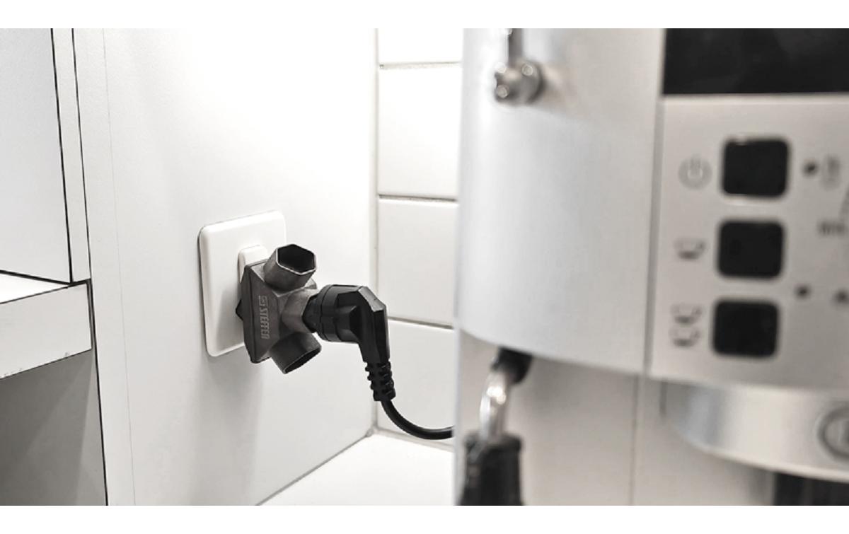 Abzweigstecker 3 x T13 aus Kaffeesatz, sterförmig – BraunCoffee Mehrfachadapter
