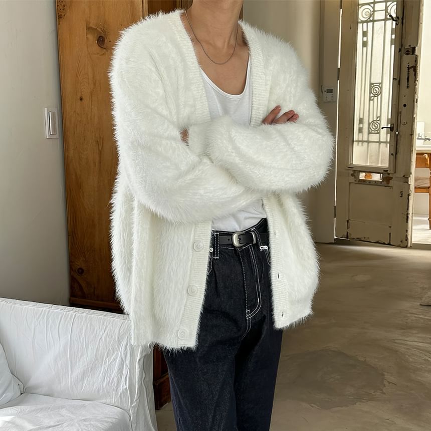 mopagrati - V-hals effen pluizige cardigan met knoopjes