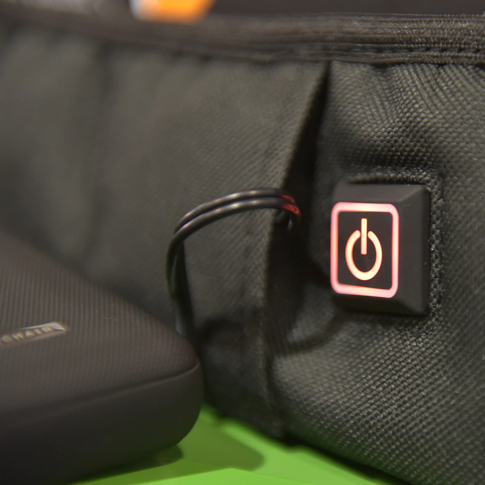 OUTCHAIR Batteriehülle Battery Warmer Thermotasche Batterie Frost Schutz Beheizt