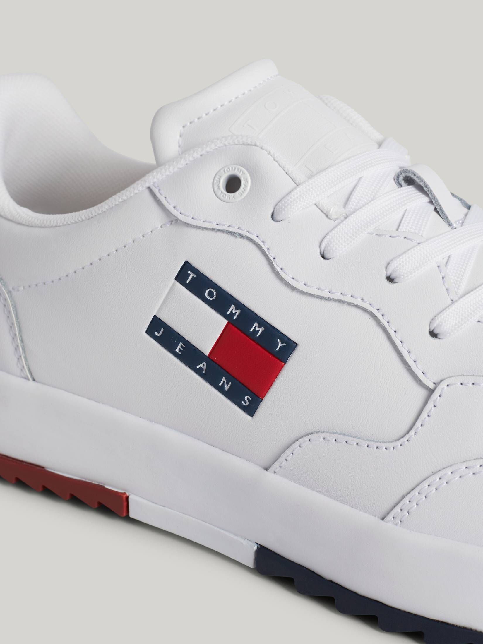Tommy Jeans| Herren Sneaker ESSENTIAL RETRO aus Leder