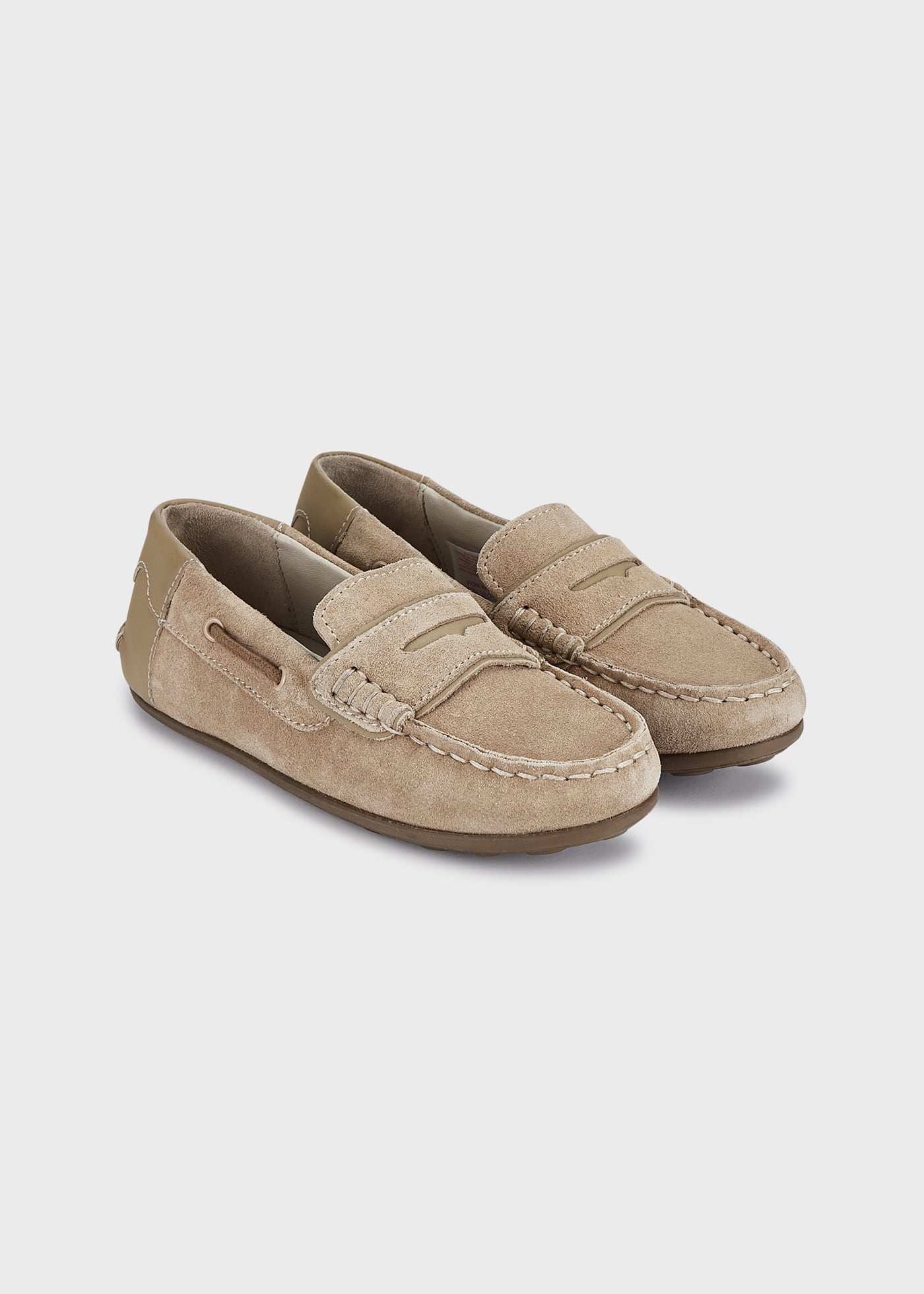Mocassim de couro para menino