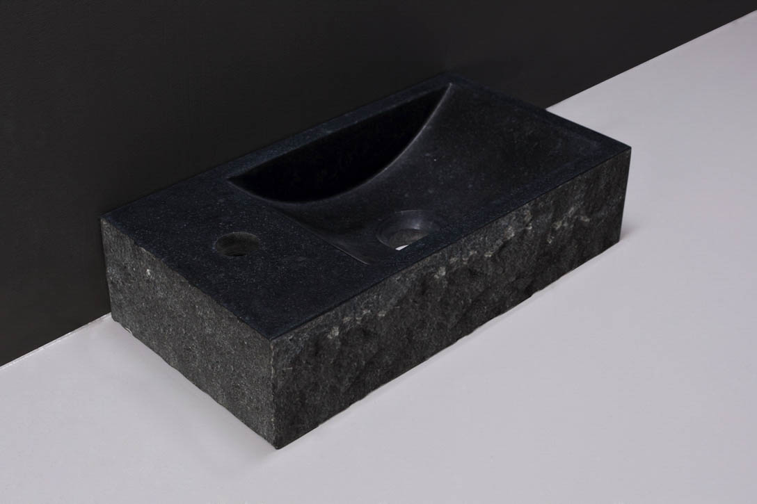 Forzalaqua Venetia fontein 40x20cm links met kraangat graniet gekapt