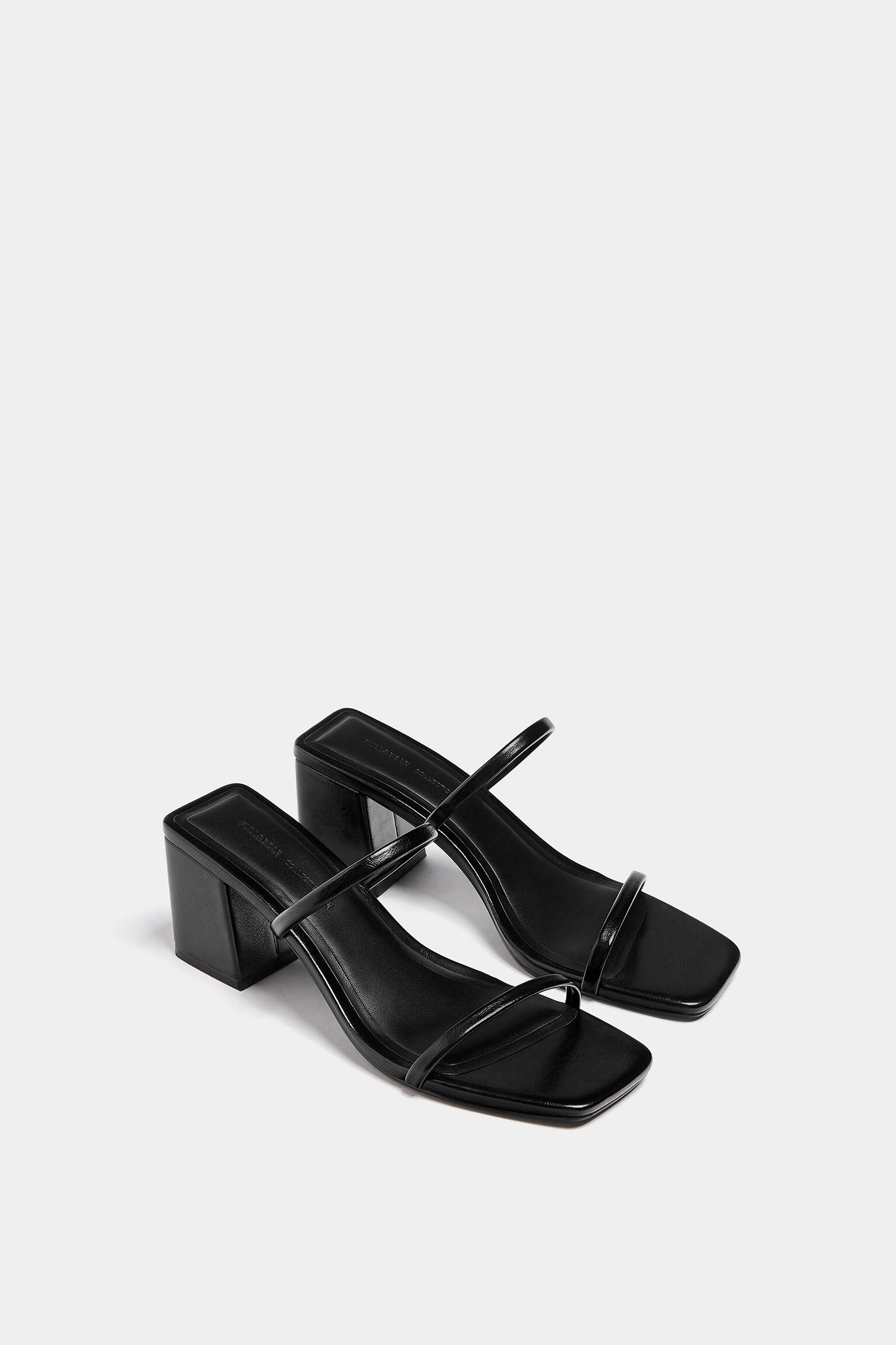Sandália mule com tira - preta