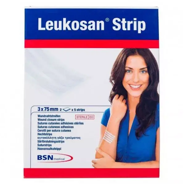 Tiras adesivas BSN Medical Leukosan Strip 3x75mm, pacote com 5 unidades.