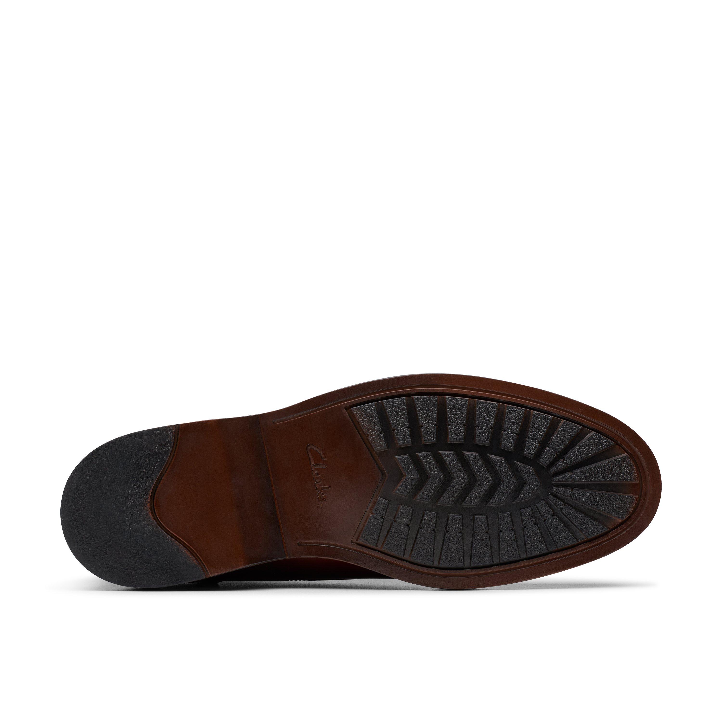 Clarks Aldwin Chukka Boots