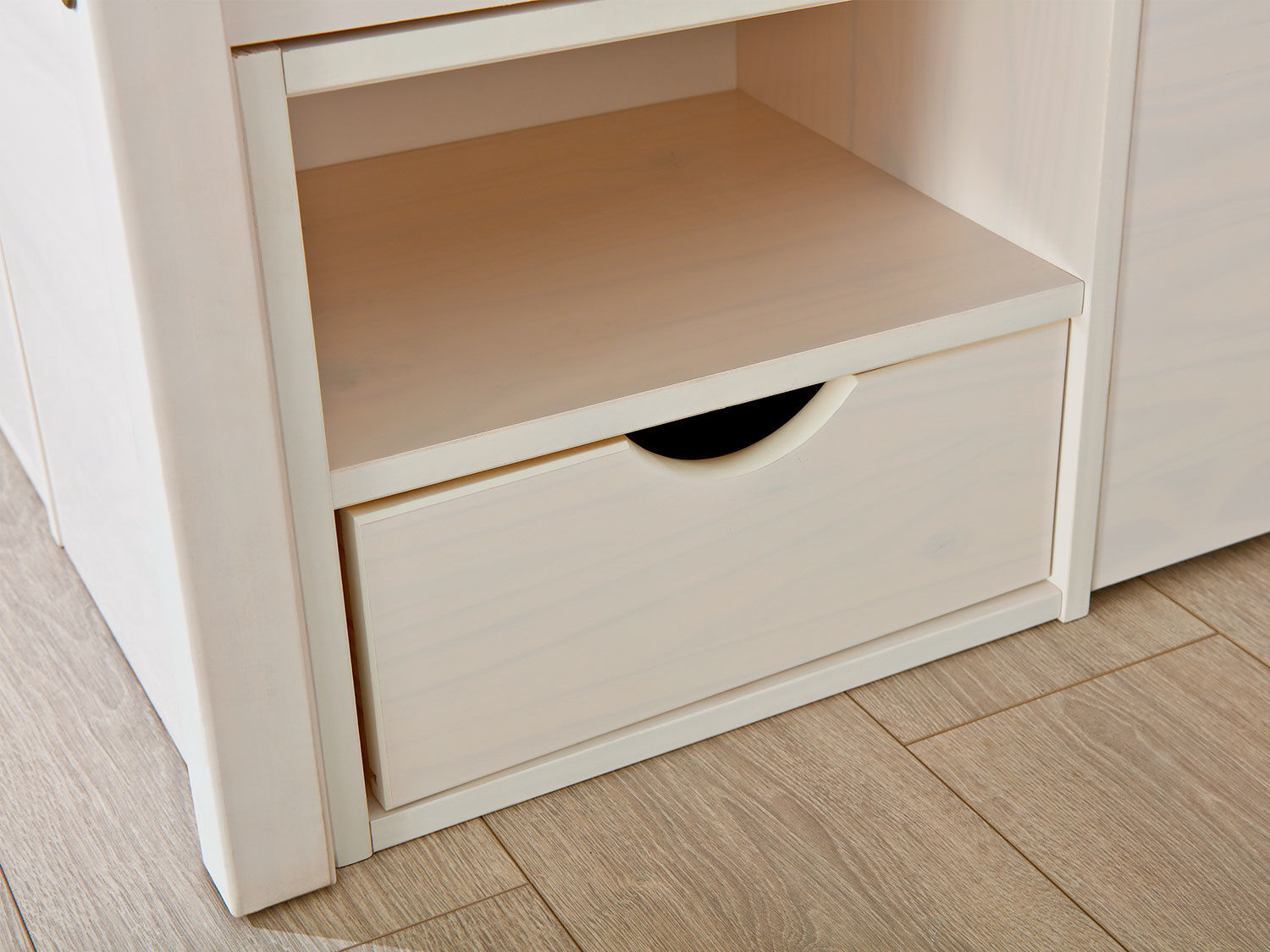 Funktionsbett TOM mit viel Stauraum