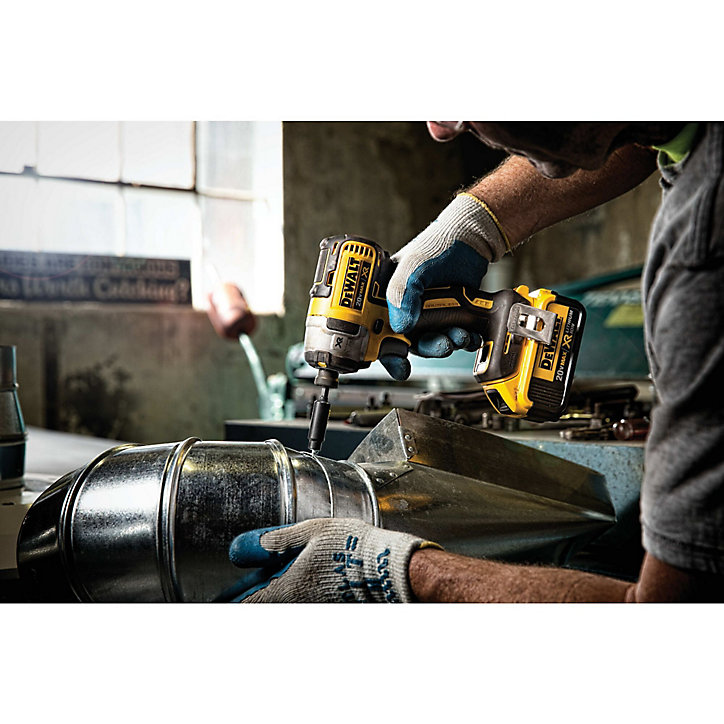 Visseuse à choc sans fil Dewalt DCF887NT-XJ 18V (sans batterie)