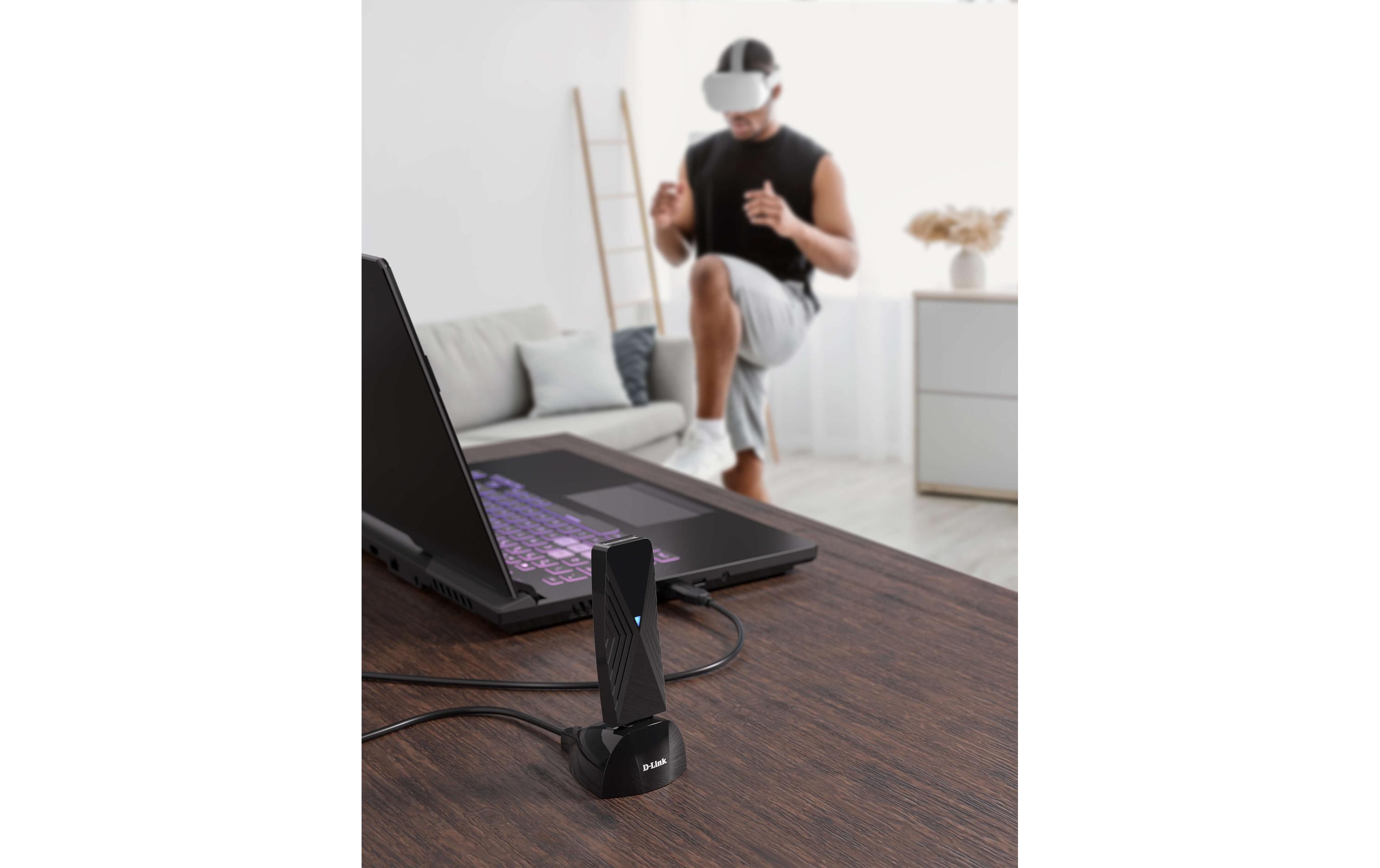 WLAN-AX USB-Stick VR Air Bridge DWA-F18Lebendige VR mit 360°-Bewegungsfreiheit