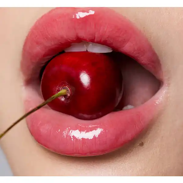 Plumpy Lip Gloss Cherry Red #3