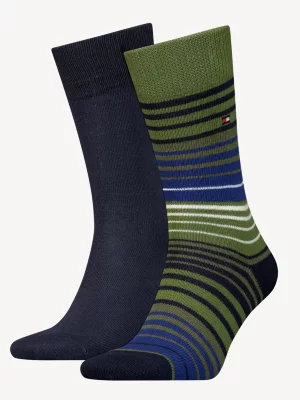 Pacote com 2 pares de meias clássicas listradas