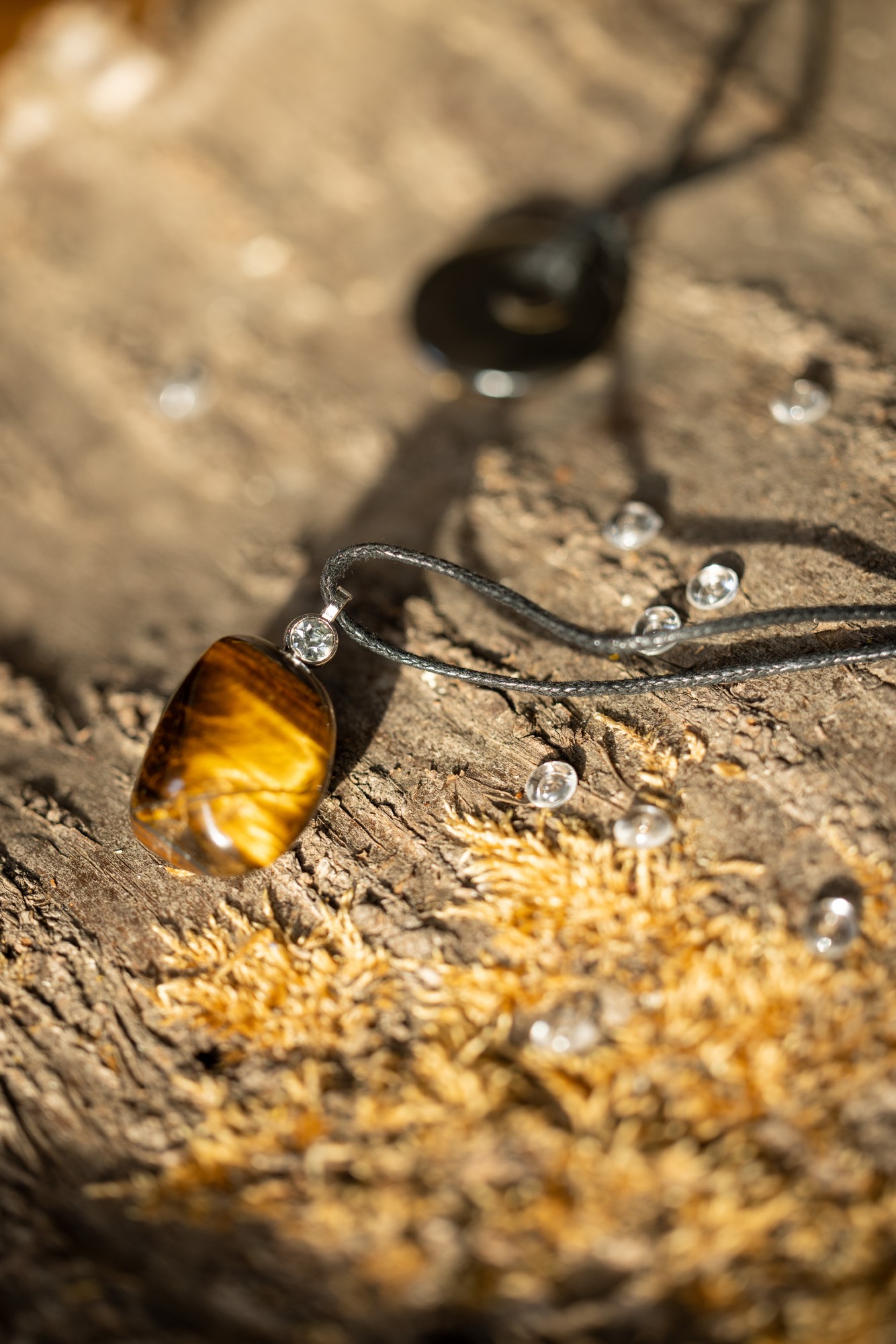 Edelsteinkette Tigerauge oder Hematit, diverse Formen, Ø 2,5 - 3 cm, L 38 cm günstig bestellen