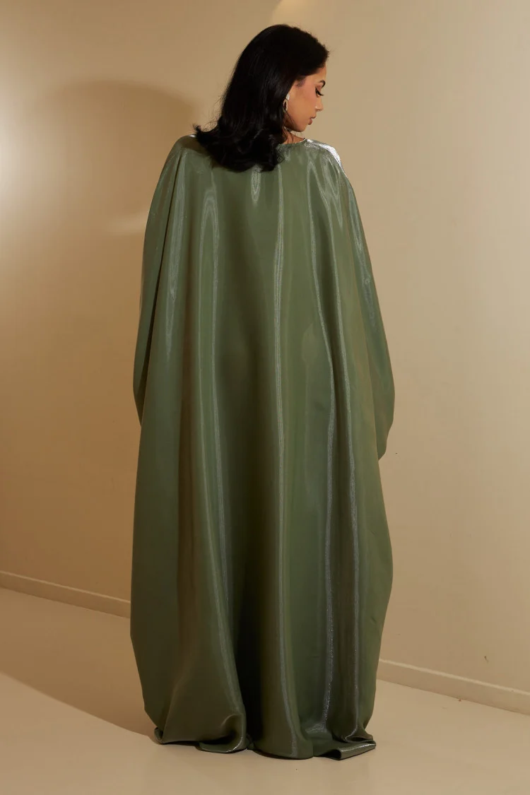 Abaya kaki à manches chauves-souris satinée