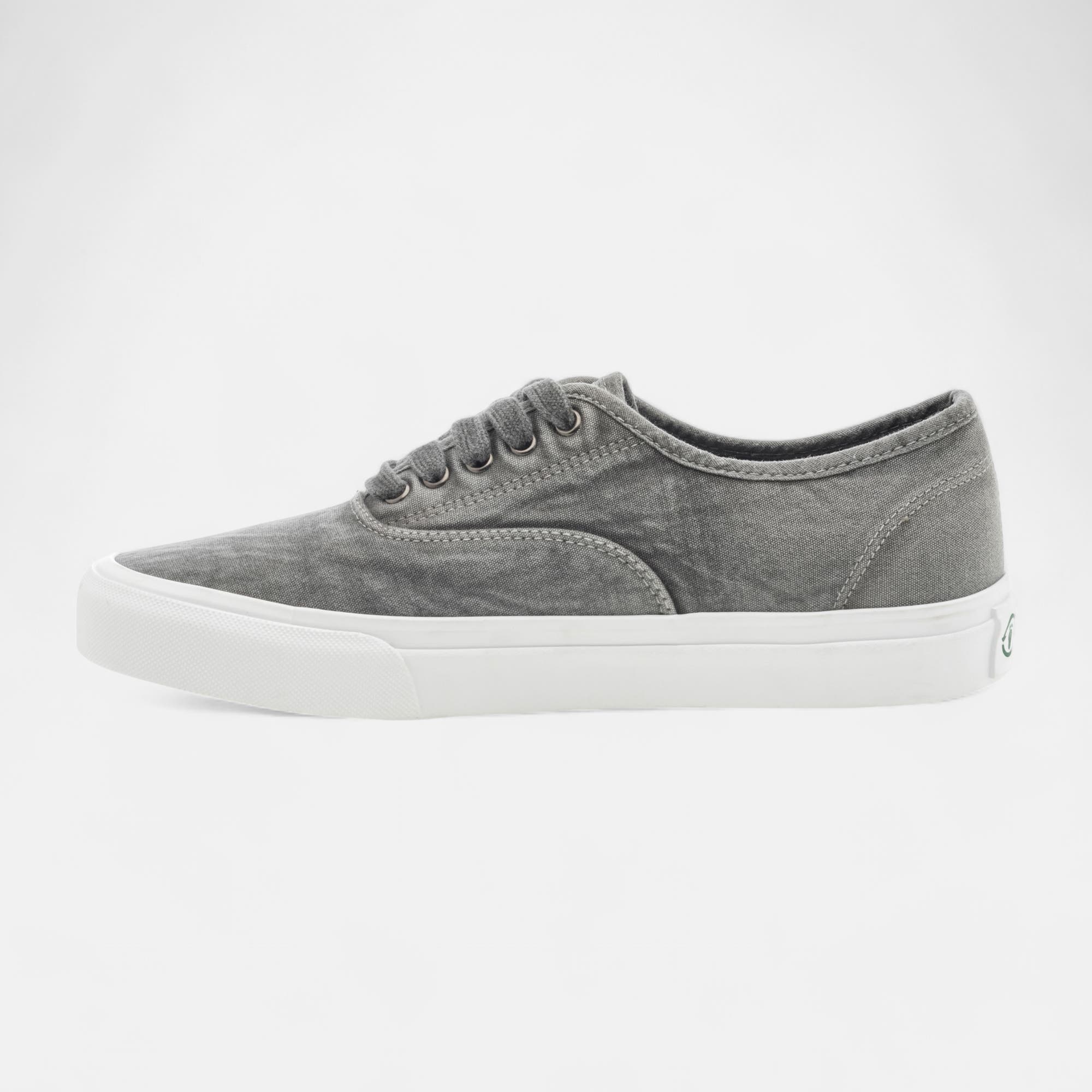 Baskets en toile Homme gris