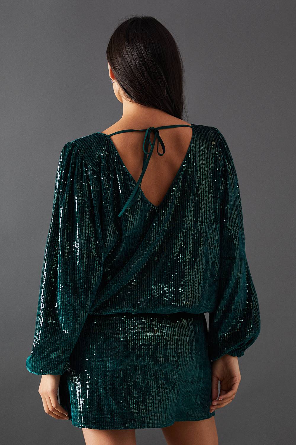 Warehouse Robe Mini à Manches Longues Blouson en Velours à Sequins