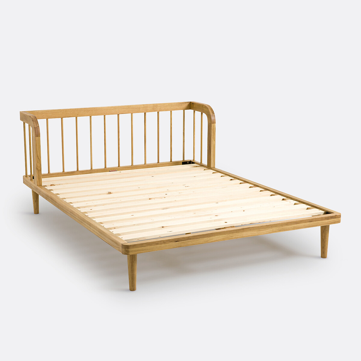 LA REDOUTE INTERIEURS<br>Cama de carvalho maciço com estrado de ripas, Matea
