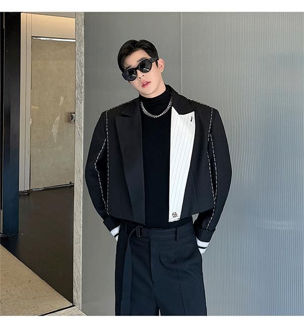 Adotuastic - Tweekleurige cropped blazer met één knoop