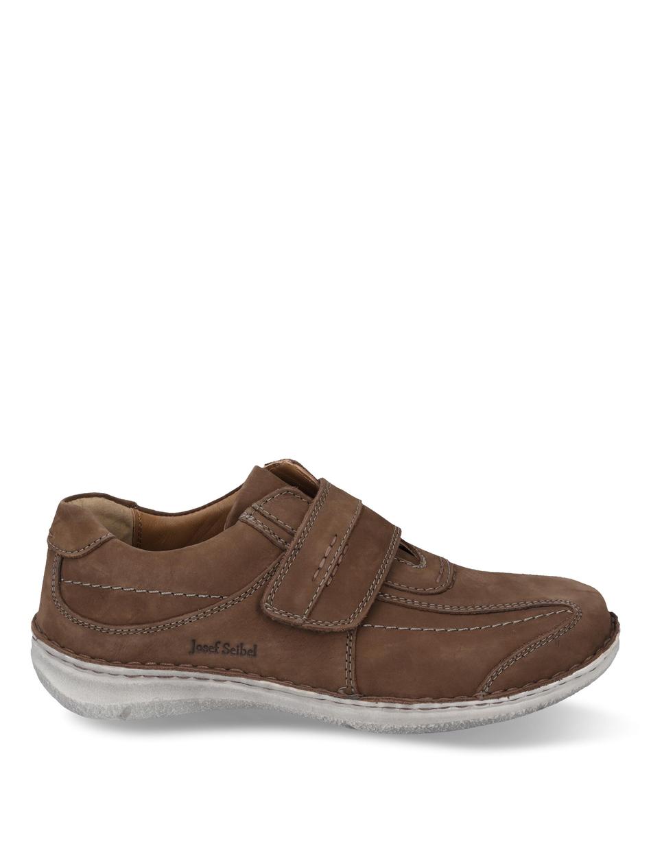 Slipper Alec, castagne