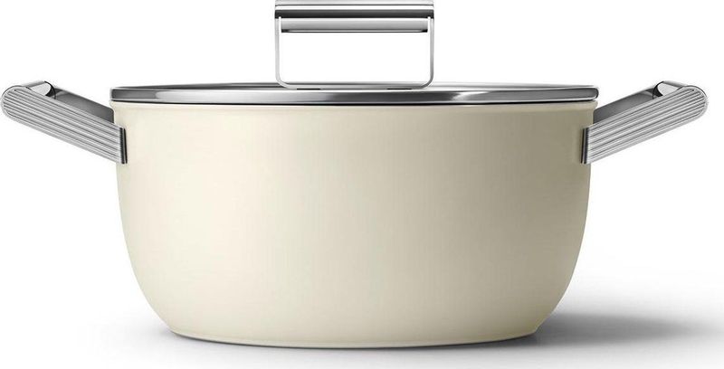SMEG Kookpan - Creme Mat - Ø 26 cm - 7.7 Liter - Geschikt voor Alle Kookplaten
