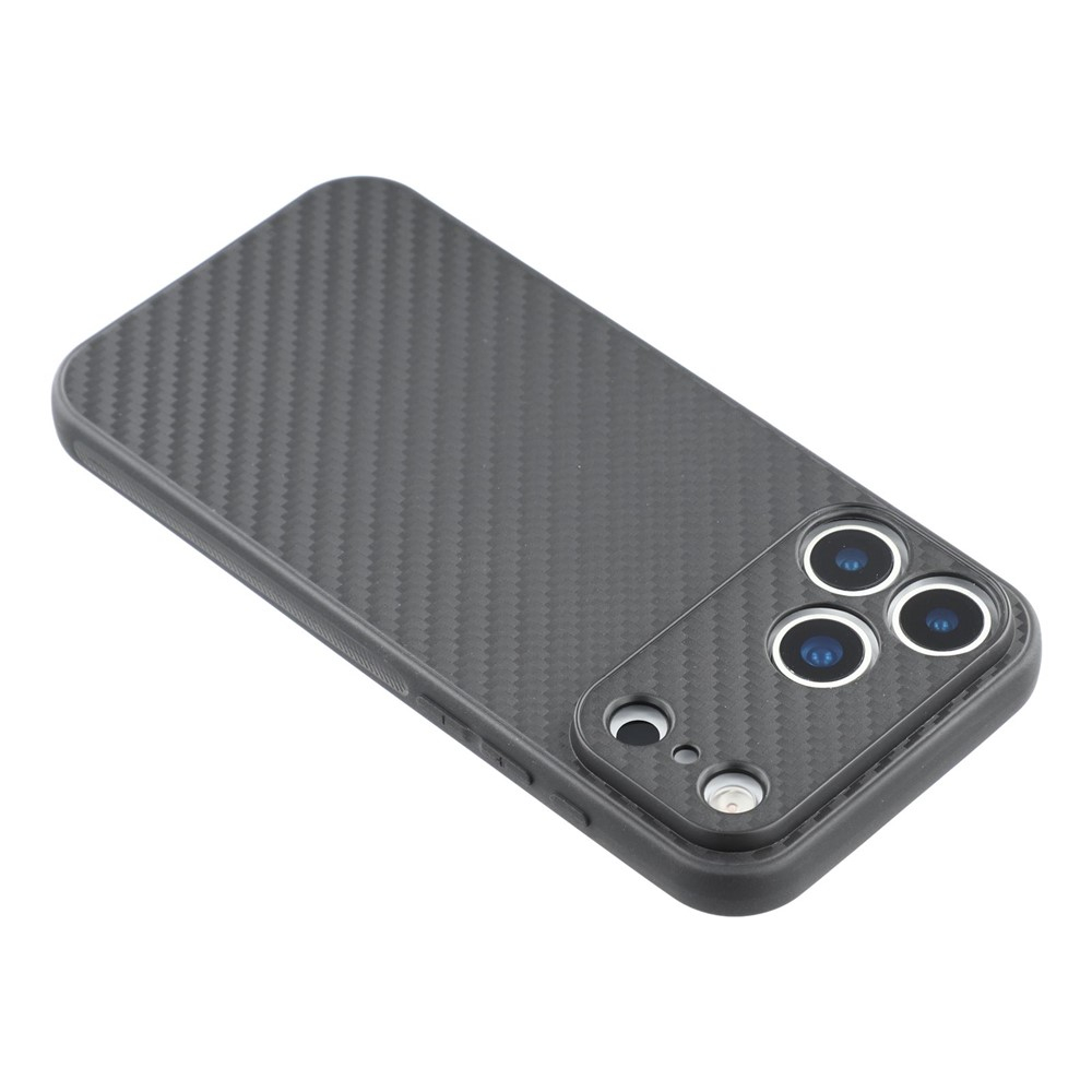 iPhone 17 Pro Max Gummi Hülle im Carbon Look - Schwarz