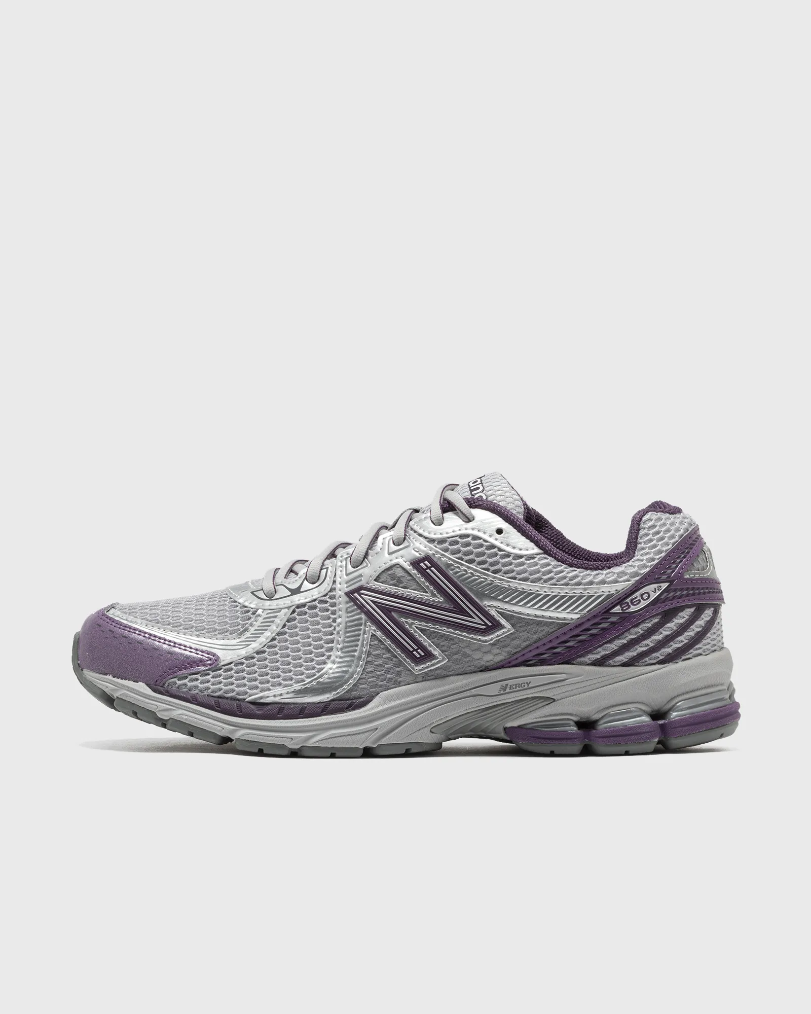 New Balance 860