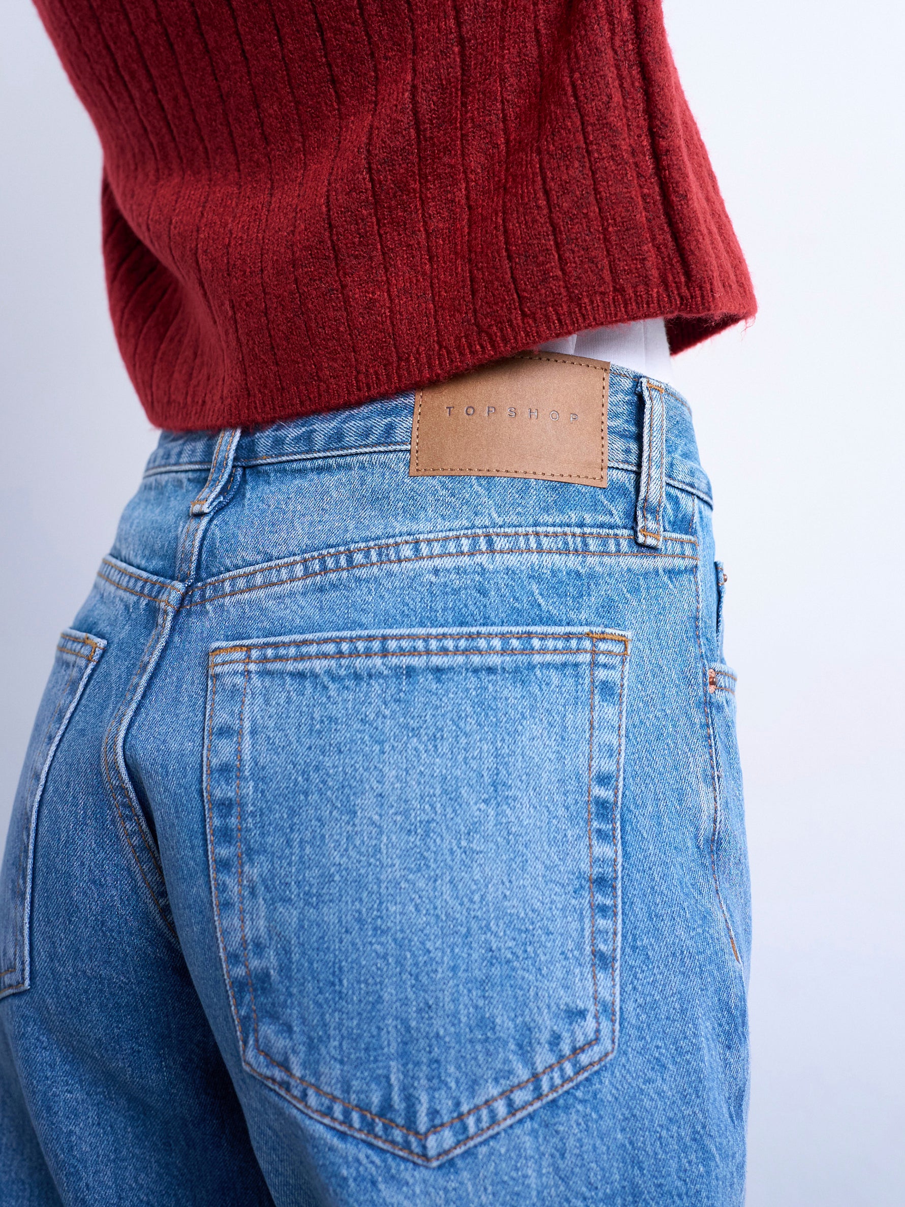 TSRUNWAY Mid rise Straight fit Jeans