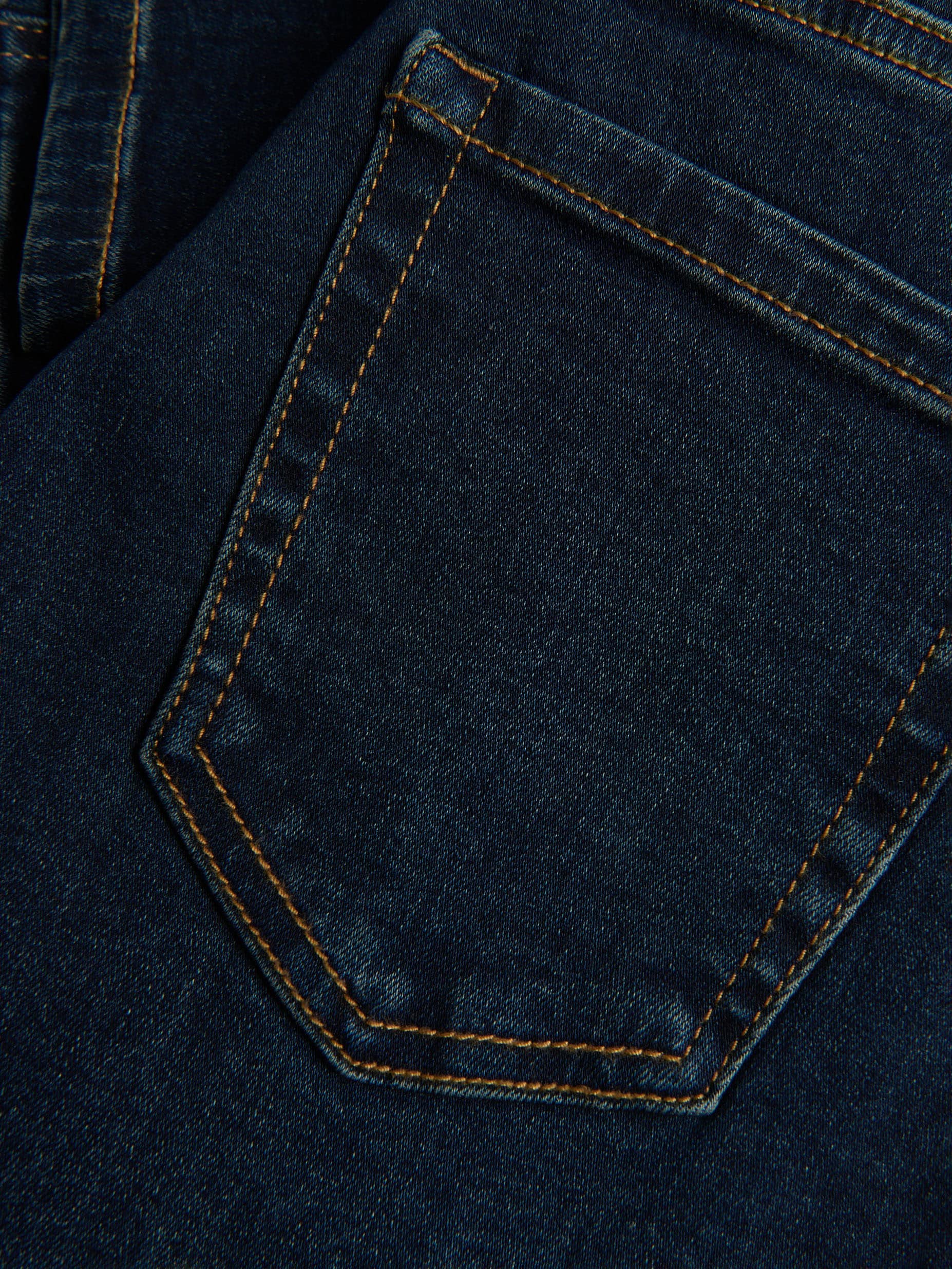 Jeans im Slim-Fit