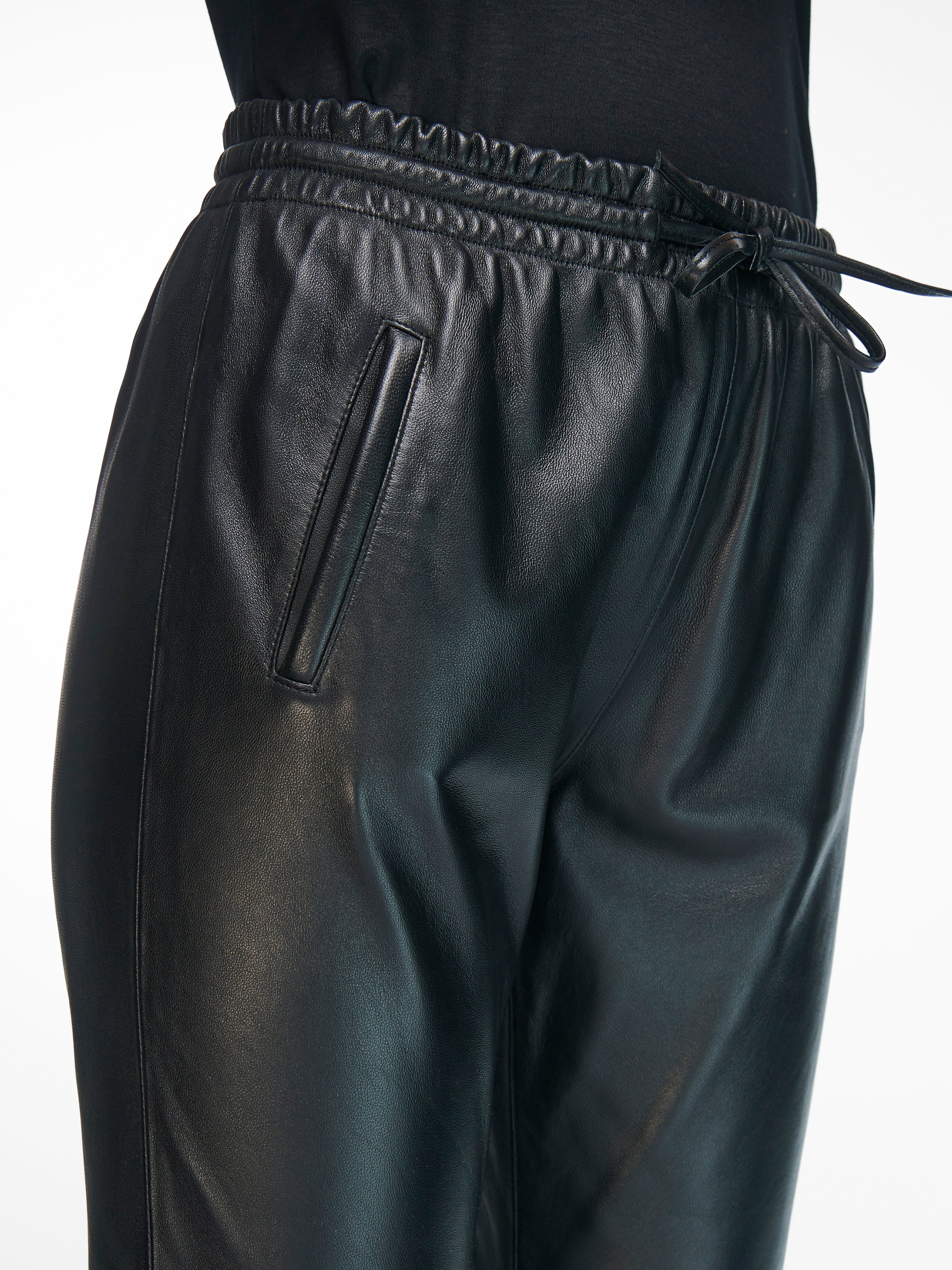 Knöchellange Lederhose