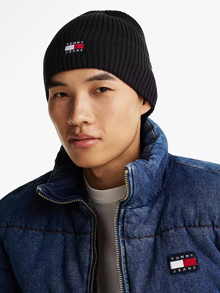 TOMMY JEANS Mütze - Haube schwarz