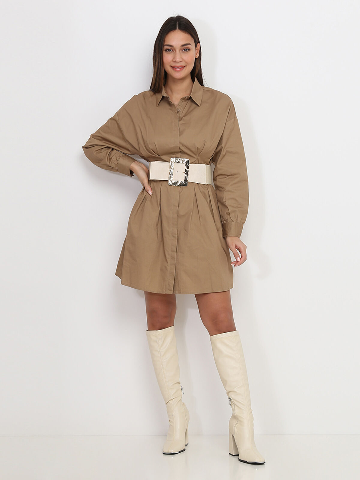 Robe chemise plissée et évasée- Taupe